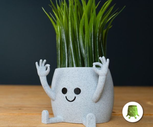 Happy-potter er en leken kolleksjon med 3D-printede plantepotter laget for små planter, stiklinger, sukkulenter